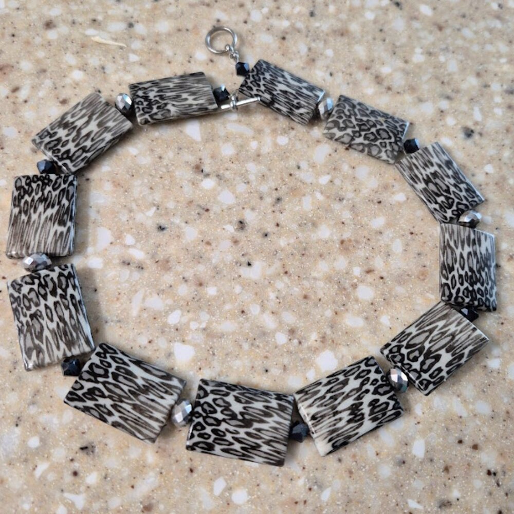 Brand new Animal Print Acrylic Choker Necklace with Metallic Beads, Hand-made